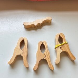 CasseroKids wooden play clips (3 sets)